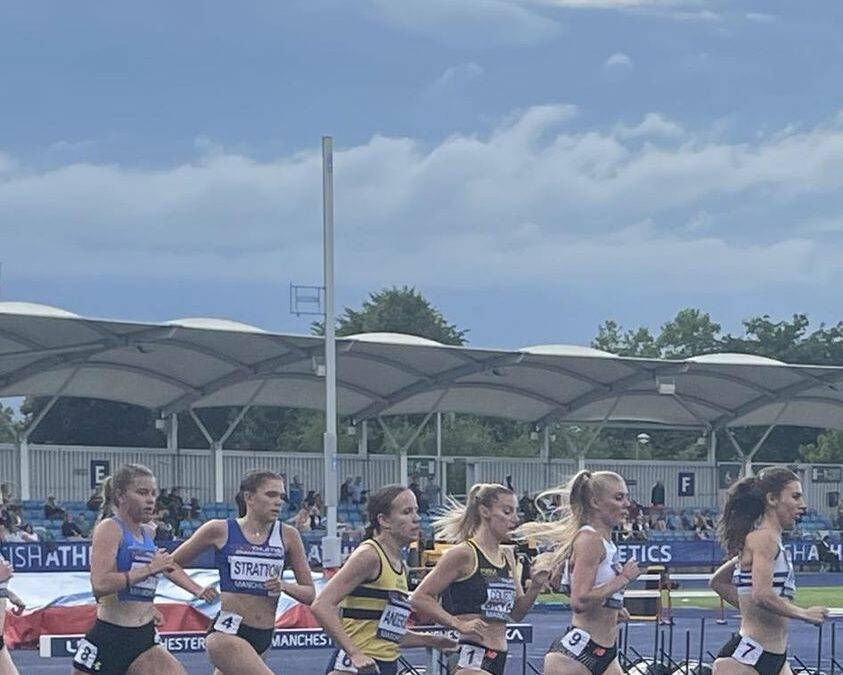 Jess Wins British 5000m Championships Holly Wins Silver at British T&F Championships – 15 PB’s for Harriers youngsters at UKYDL (LAG) at Bebington – Nick & Emily 3rd Vets at Wilmslow 10k – David Wins V55 at Sale Sizzler – Top 5 for Ben at Burnley 10k – Josh Wins Don Ashton Race – Ben Wins Astley Park – Helen Wins Triple Hirple