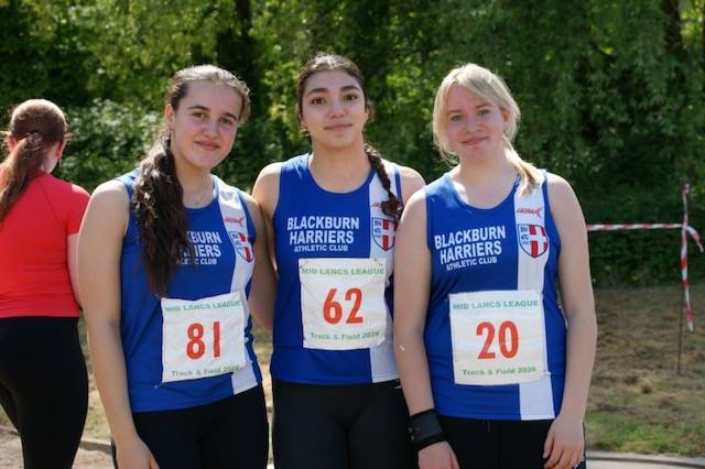 Wins & PB’s at Trafford – 5K PB’s for James and Charlotte – Junior FRA Championships – PB’s for Harriers at BMC – Harriers 2nd in Northern League – PB’s at Mid Lancs League at Lancaster – Wins for William and Leah at Southport Tri